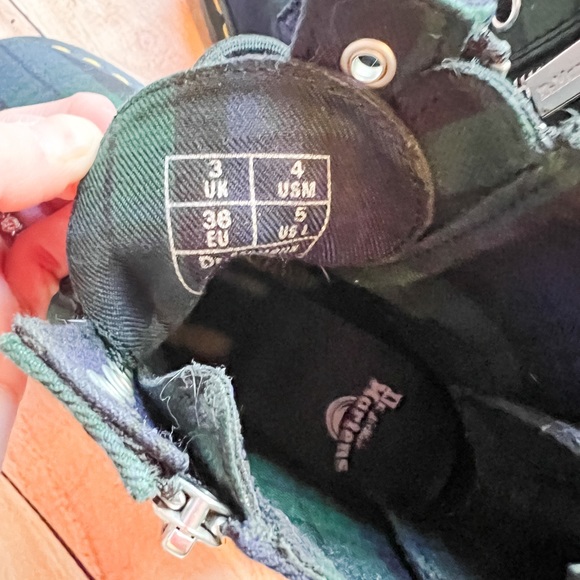 ⚡️DOC MARTENS PLAID ZIPPER BOOTS - Picture 5 of 7